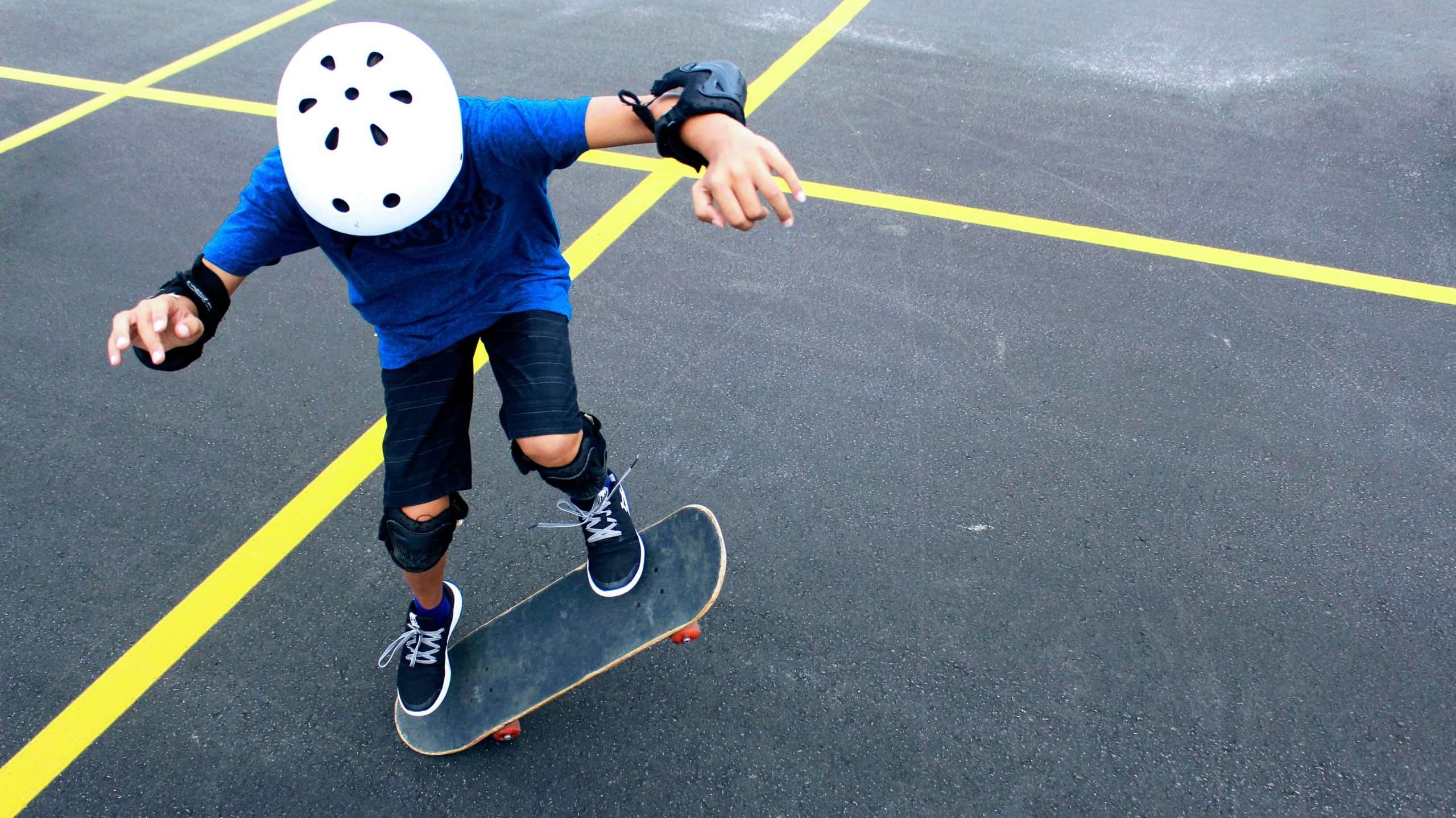 isaiah-bekkers-fZZaFE6Yyz0-unsplash 7 summer risks keep child safe