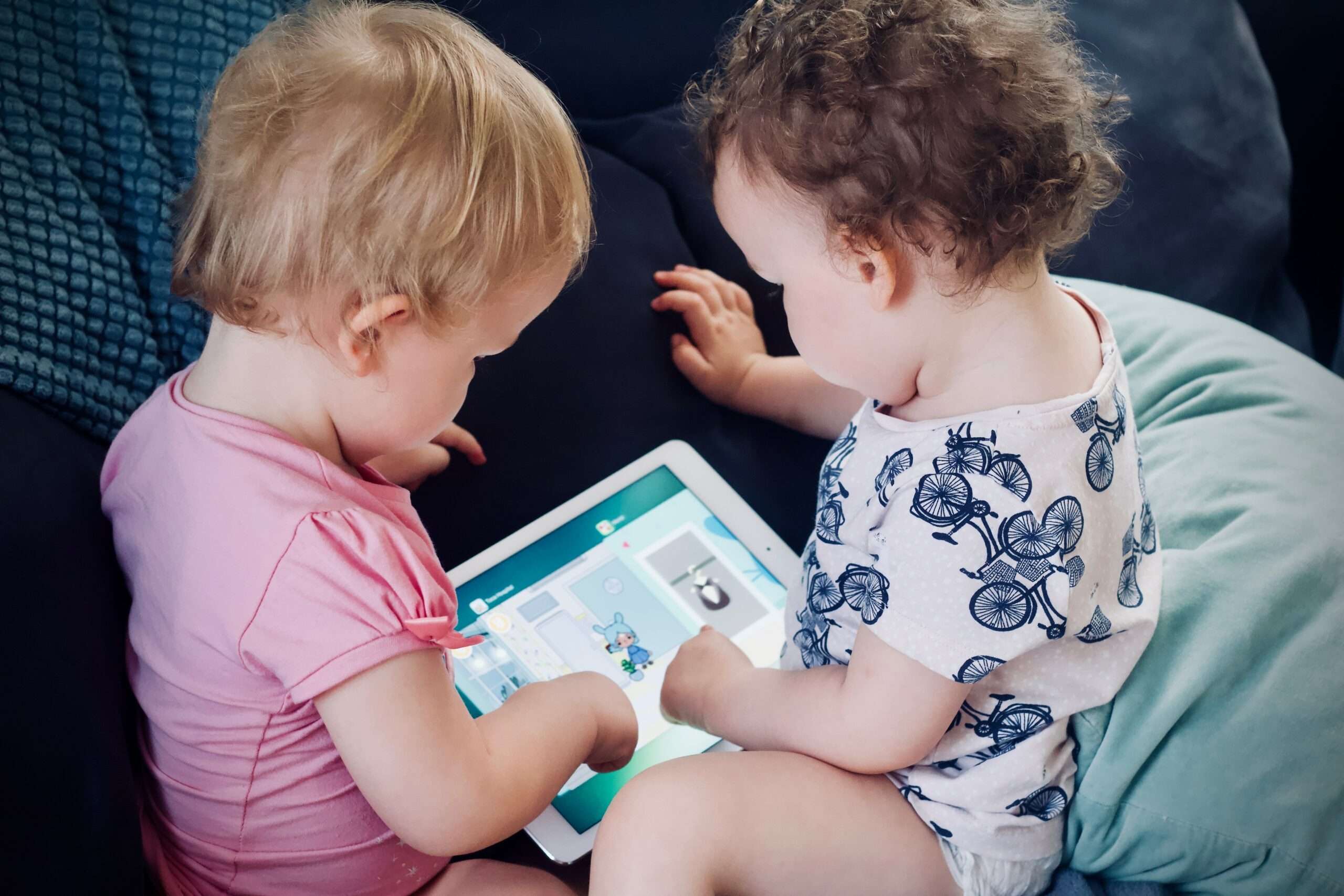 Childmag-Millennial-Parents-Technology millennials and technology